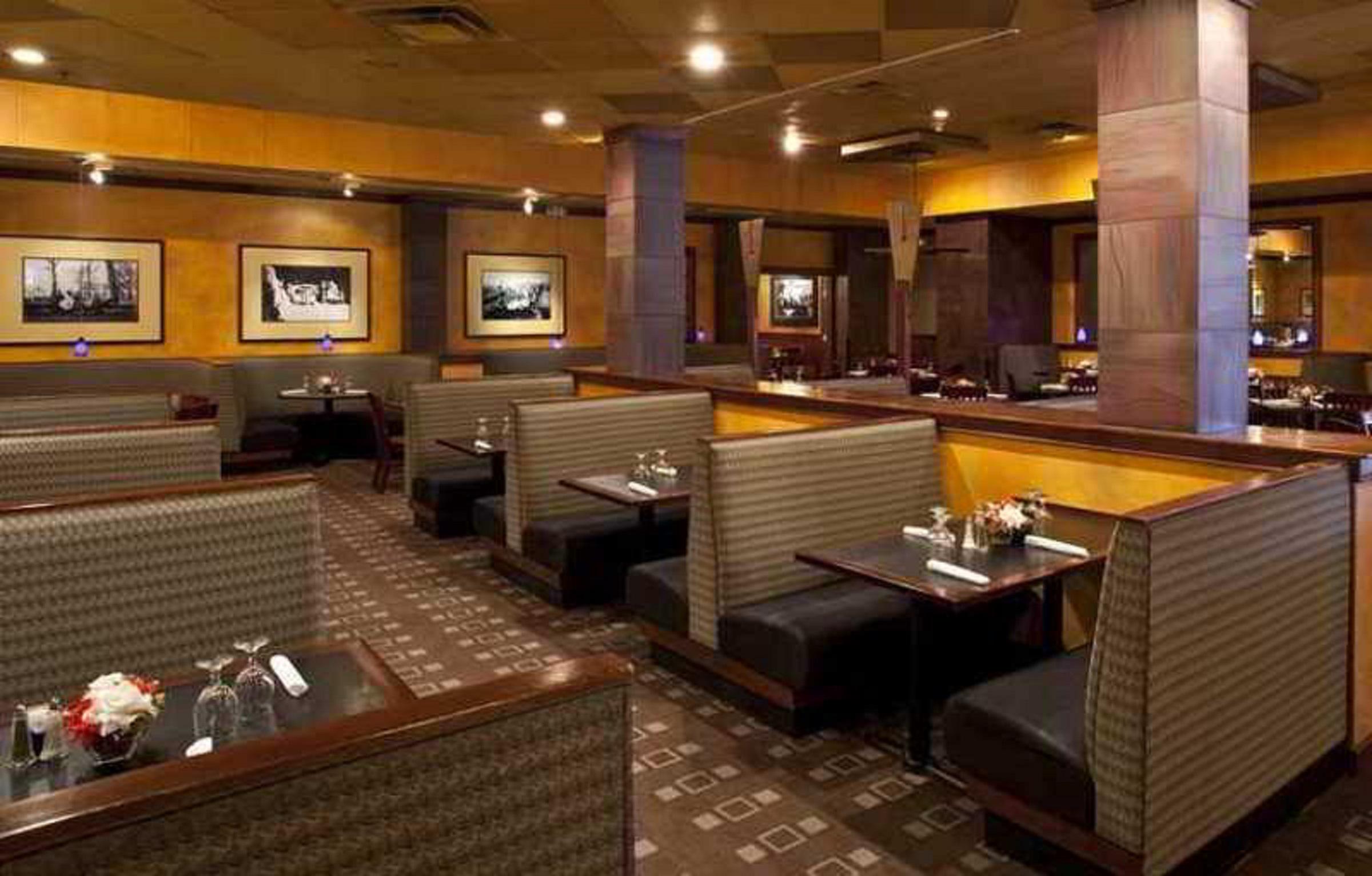 Doubletree By Hilton Hotel Tallahassee Exteriör bild