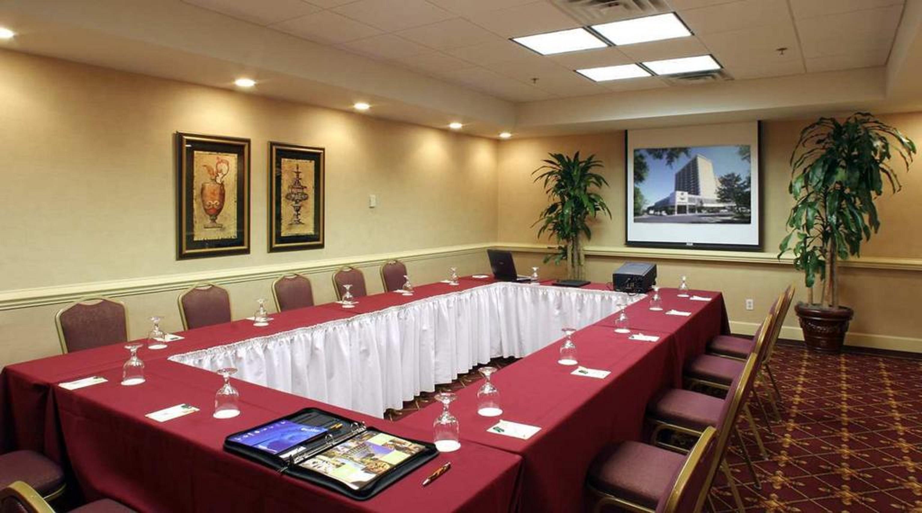 Doubletree By Hilton Hotel Tallahassee Exteriör bild