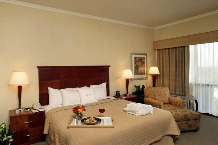 Doubletree By Hilton Hotel Tallahassee Exteriör bild